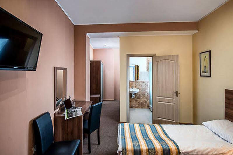 Lviv Central Jam Hotel Exterior foto